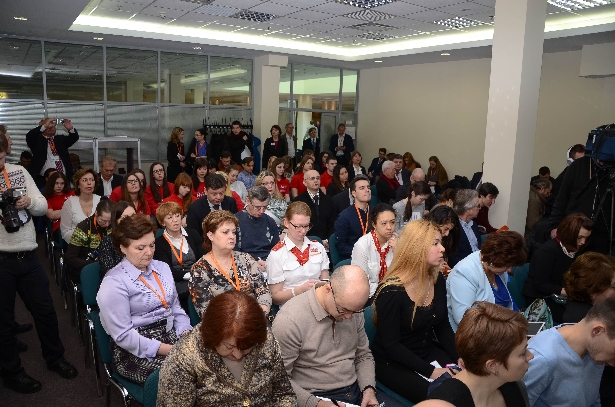 Москва обойдется туристам дешевле, чем Петербург и Казань