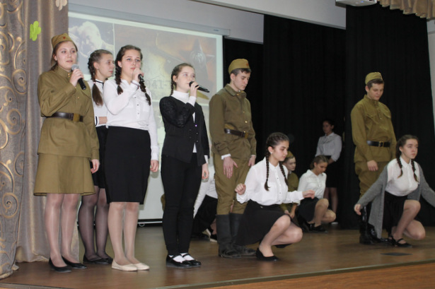 В школе Савелок прошел тематический вечер в память о защитниках Москвы