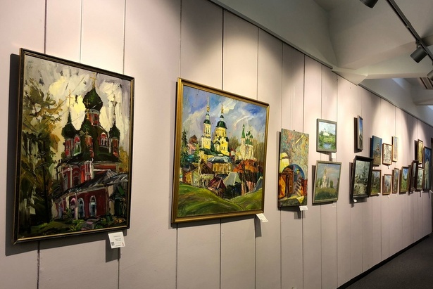 В Савёлках проходит выставка «Красота соборов - гордость России»