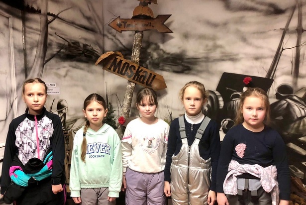 Ученики школы N854 посетили в Савёлках Музей Совета ветеранов 